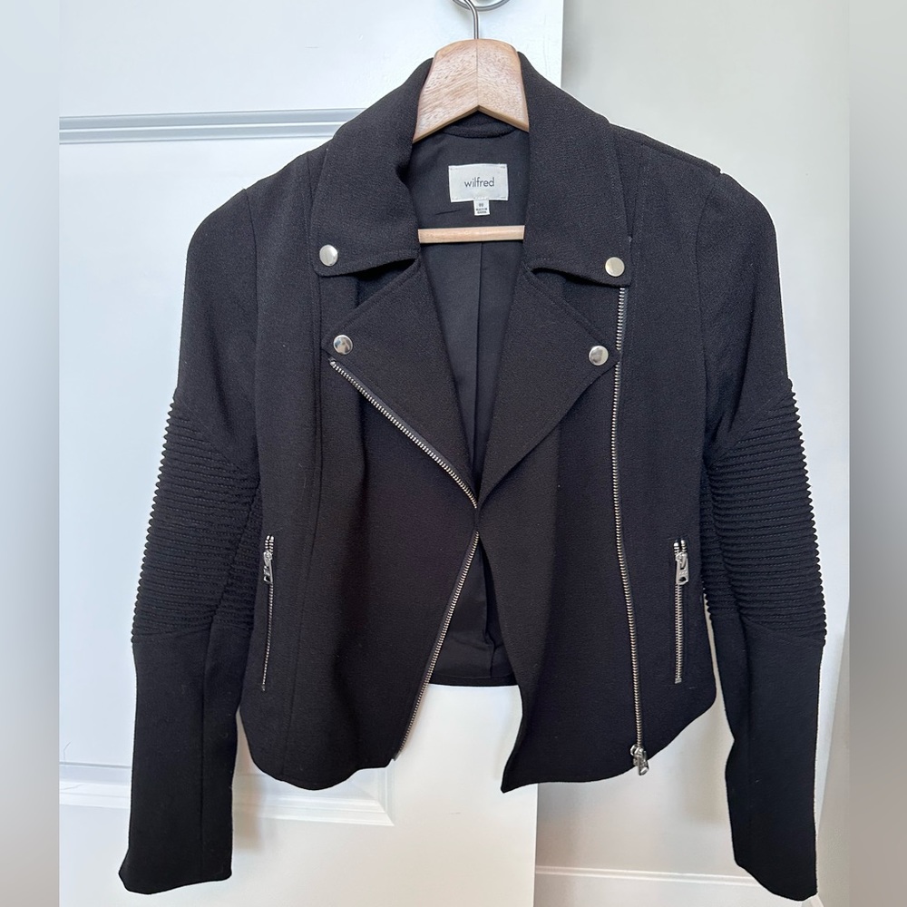 Wilfred motto jacket